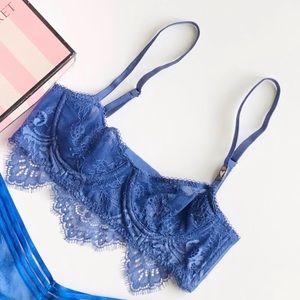 30A/SMALL Victoria’s Secret blue lingerie set